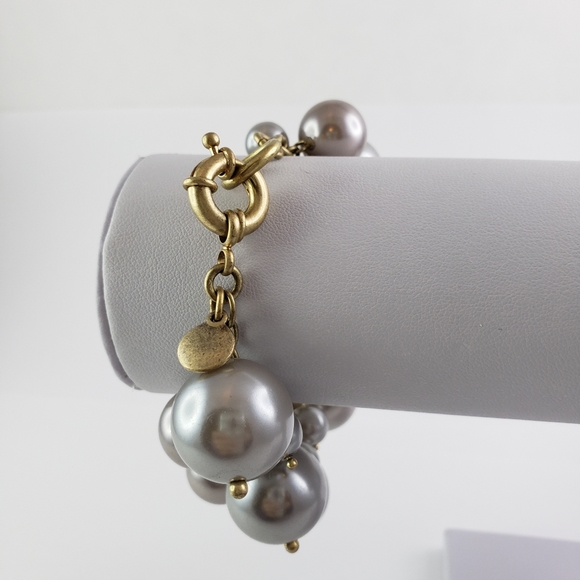 Not for sale - J. Crew Statement Bracelet Jumbo Pearls Grey - Picture 10 of 13